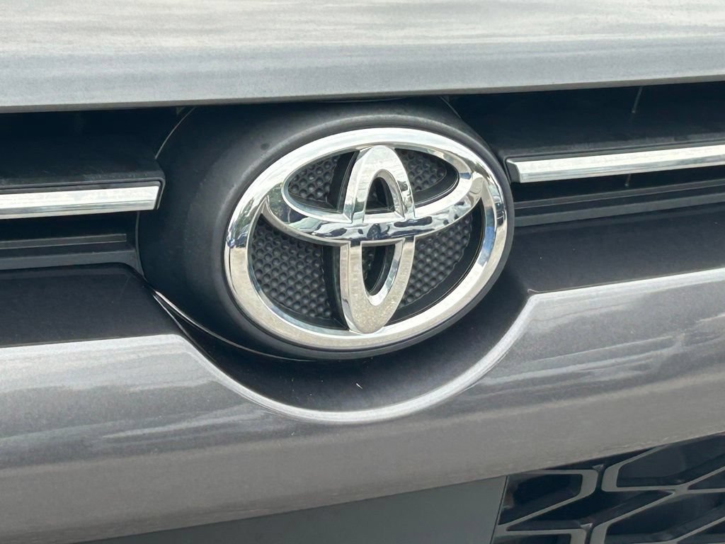 Used 2021 Toyota 4Runner SR5 Premium w/ Moonroof Package AWD/4WD image 20