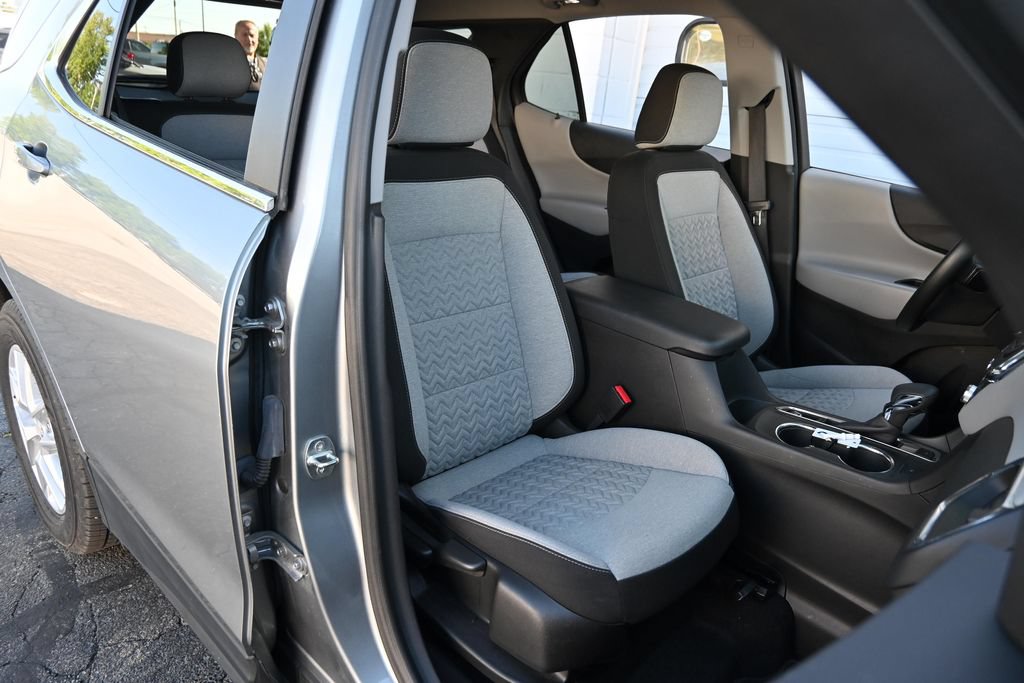 Used 2023 Chevrolet Equinox LT w/ Driver Convenience Package AWD/4WD image 24