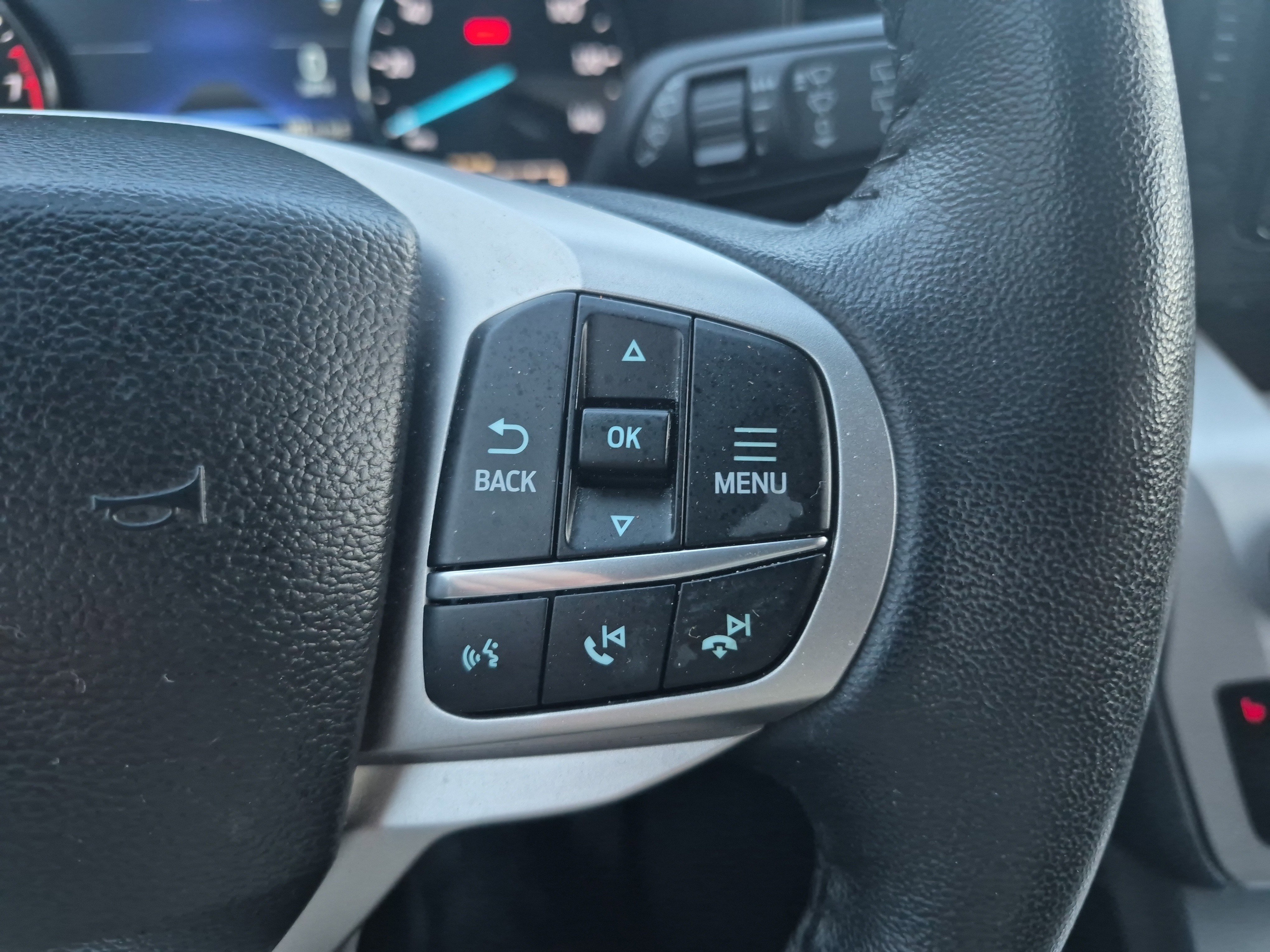 Certified 2024 Ford Explorer XLT image 25