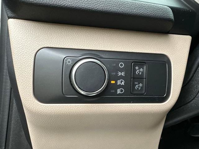 Certified 2022 Ford Escape SE w/ Cold Weather Package FWD image 23