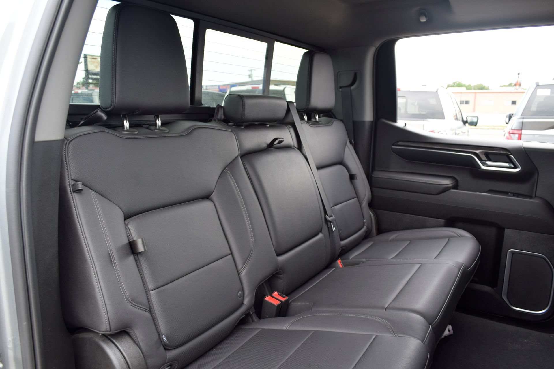 Used 2023 Chevrolet Silverado 1500 LTZ w/ LTZ Premium Package AWD/4WD image 22