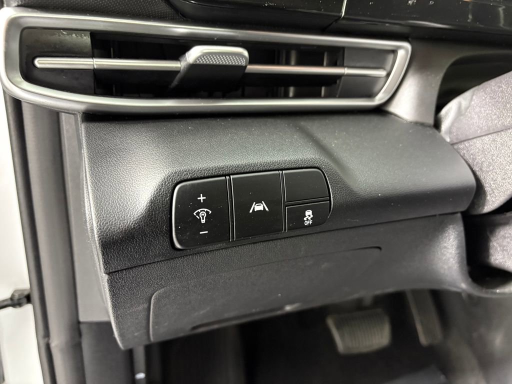 Used 2022 Hyundai Elantra SEL w/ Convenience Package image 13