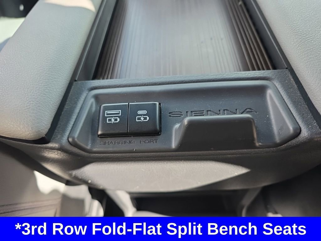 Used 2024 Toyota Sienna XLE image 13