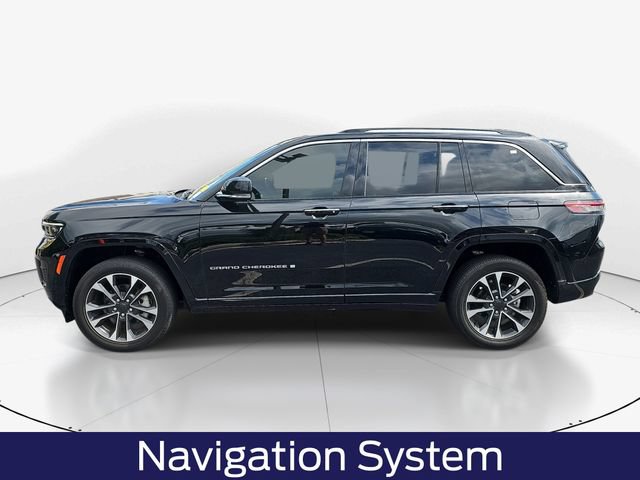 Used 2023 Jeep Grand Cherokee Overland w/ Luxury Tech Group IV AWD/4WD image 8