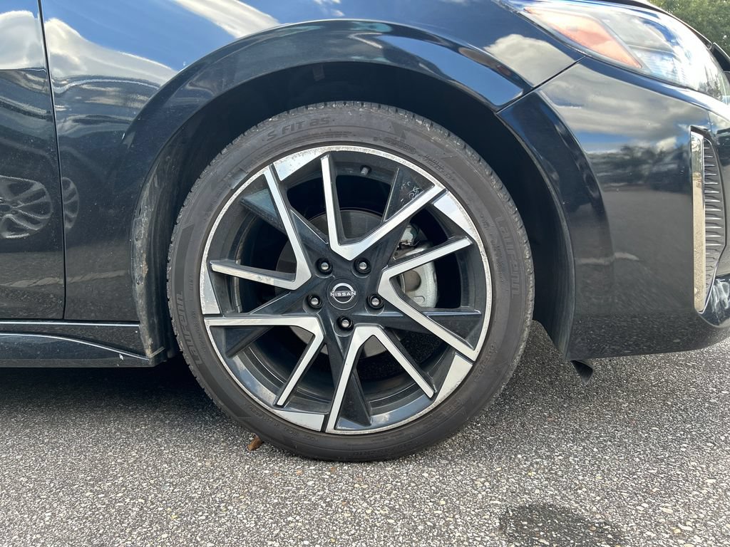 Used 2025 Nissan Sentra SR FWD image 7