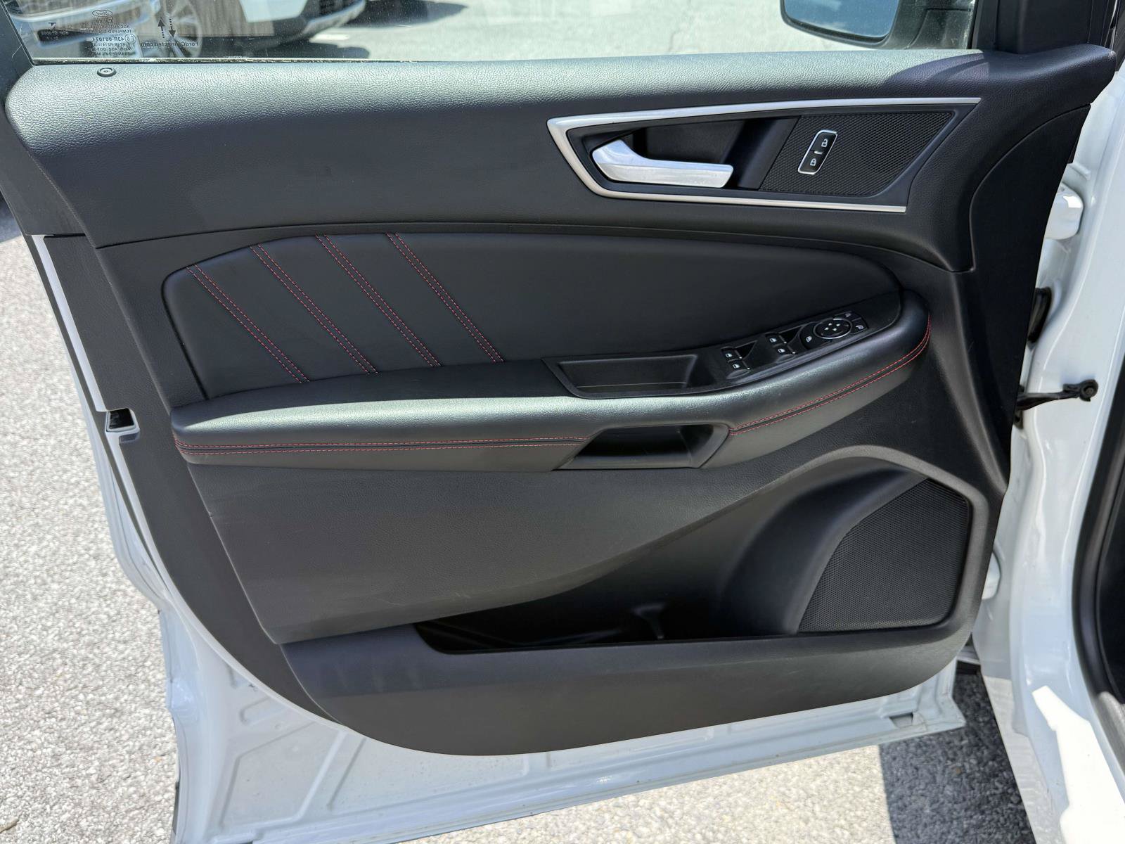 Certified 2022 Ford Edge ST-Line AWD/4WD image 15