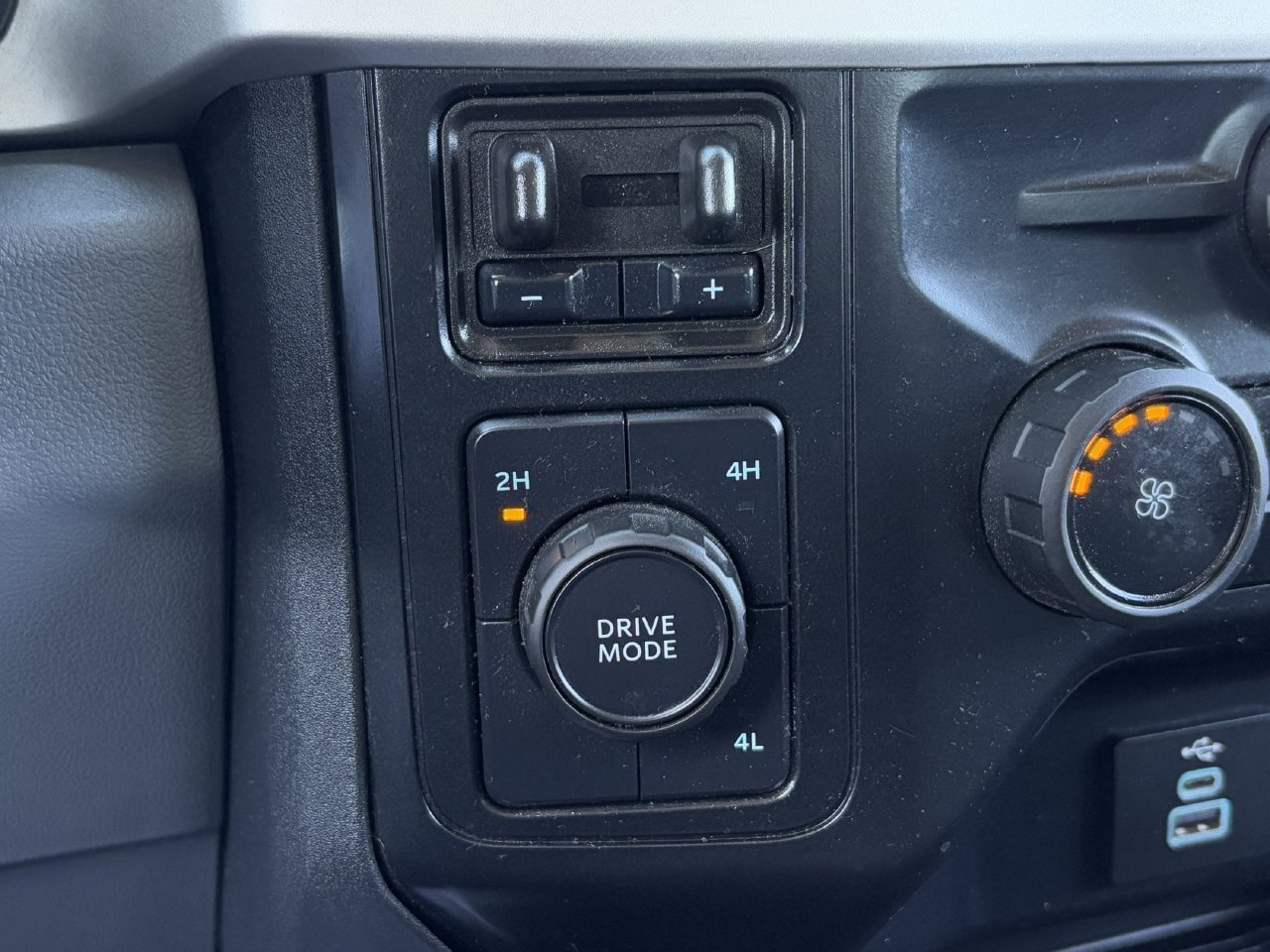 Certified 2026 Ford F350 XLT AWD/4WD image 22