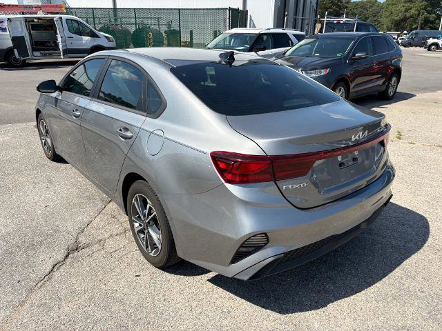 Used 2022 Kia Forte LXS w/ LXS Technology Package FWD image 7