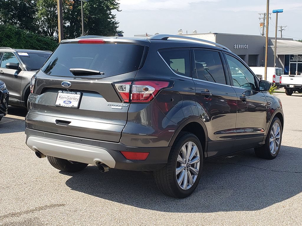 Certified 2017 Ford Escape Titanium FWD image 5