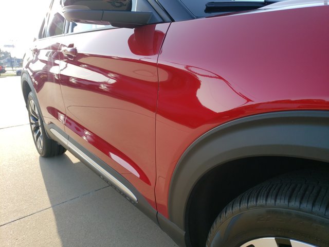 Certified 2026 Ford Explorer Platinum w/ LUX Leather Package AWD/4WD image 9