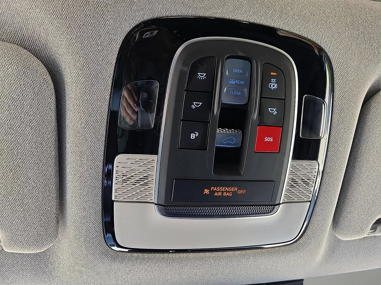 Used 2025 Hyundai Palisade Limited AWD/4WD image 19
