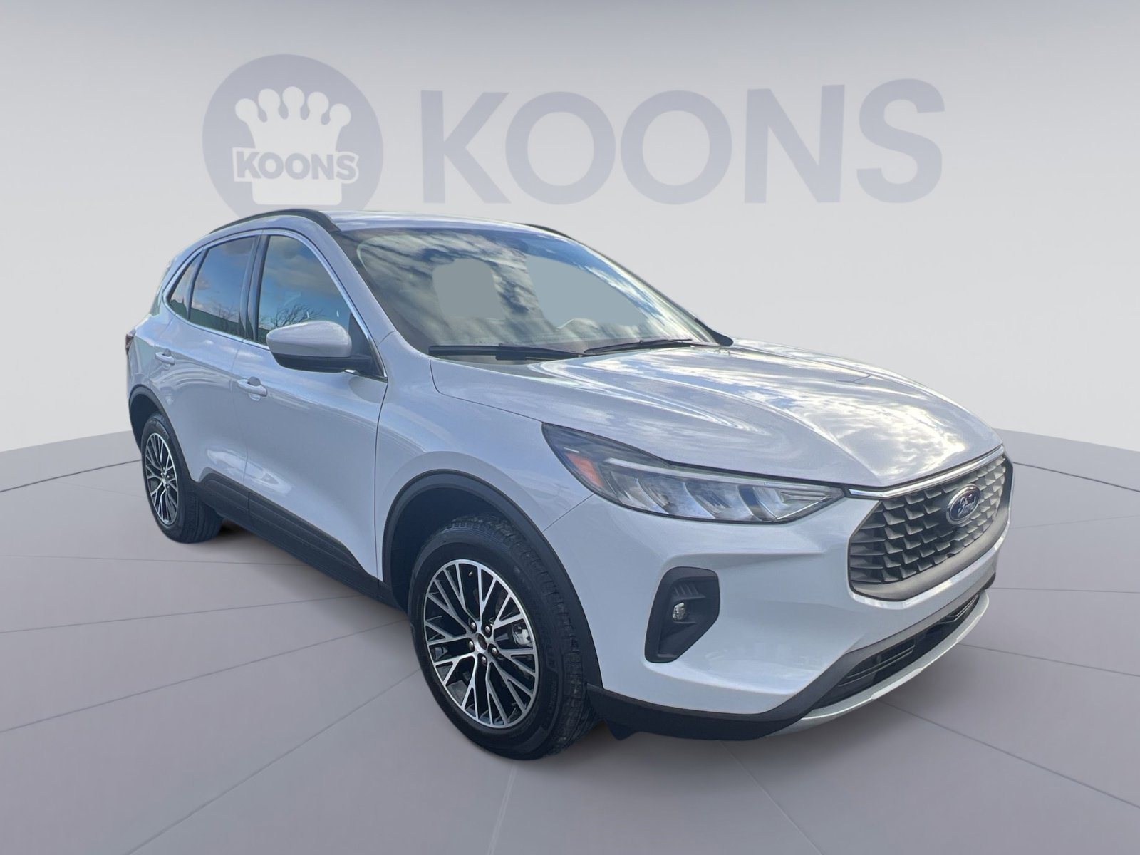 Certified 2025 Ford Escape SE image 10