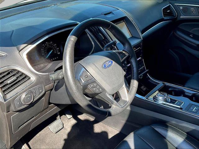 Certified 2019 Ford Edge Titanium w/ Equipment Group 301A AWD/4WD image 17