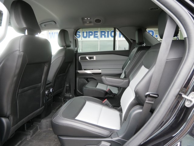 Certified 2023 Ford Explorer XLT w/ Equipment Group 202A AWD/4WD image 15