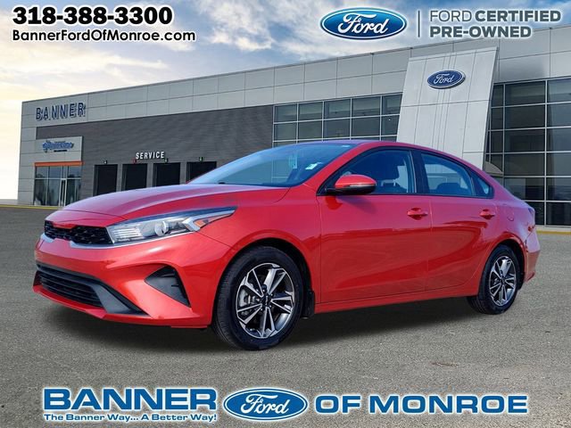 Used 2023 Kia Forte LXS w/ LXS Technology Package image 7