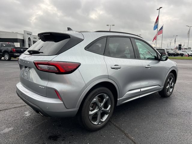 Certified 2024 Ford Escape ST-Line w/ Tech Pack #1 AWD/4WD image 8