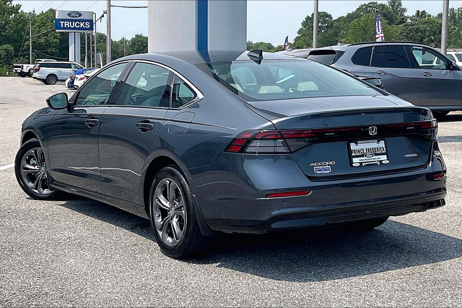 Used 2025 Honda Accord EX-L image 11