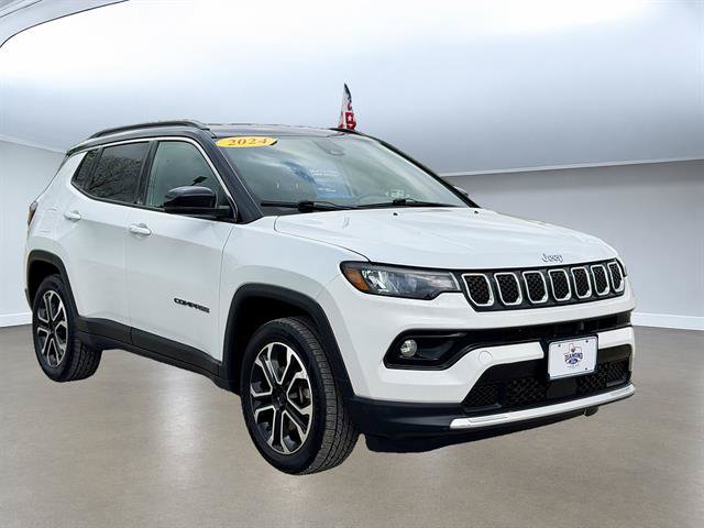 Used 2024 Jeep Compass Limited AWD/4WD image 1