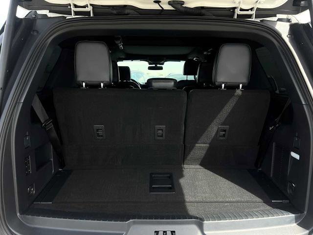 Certified 2023 Ford Expedition Platinum image 18