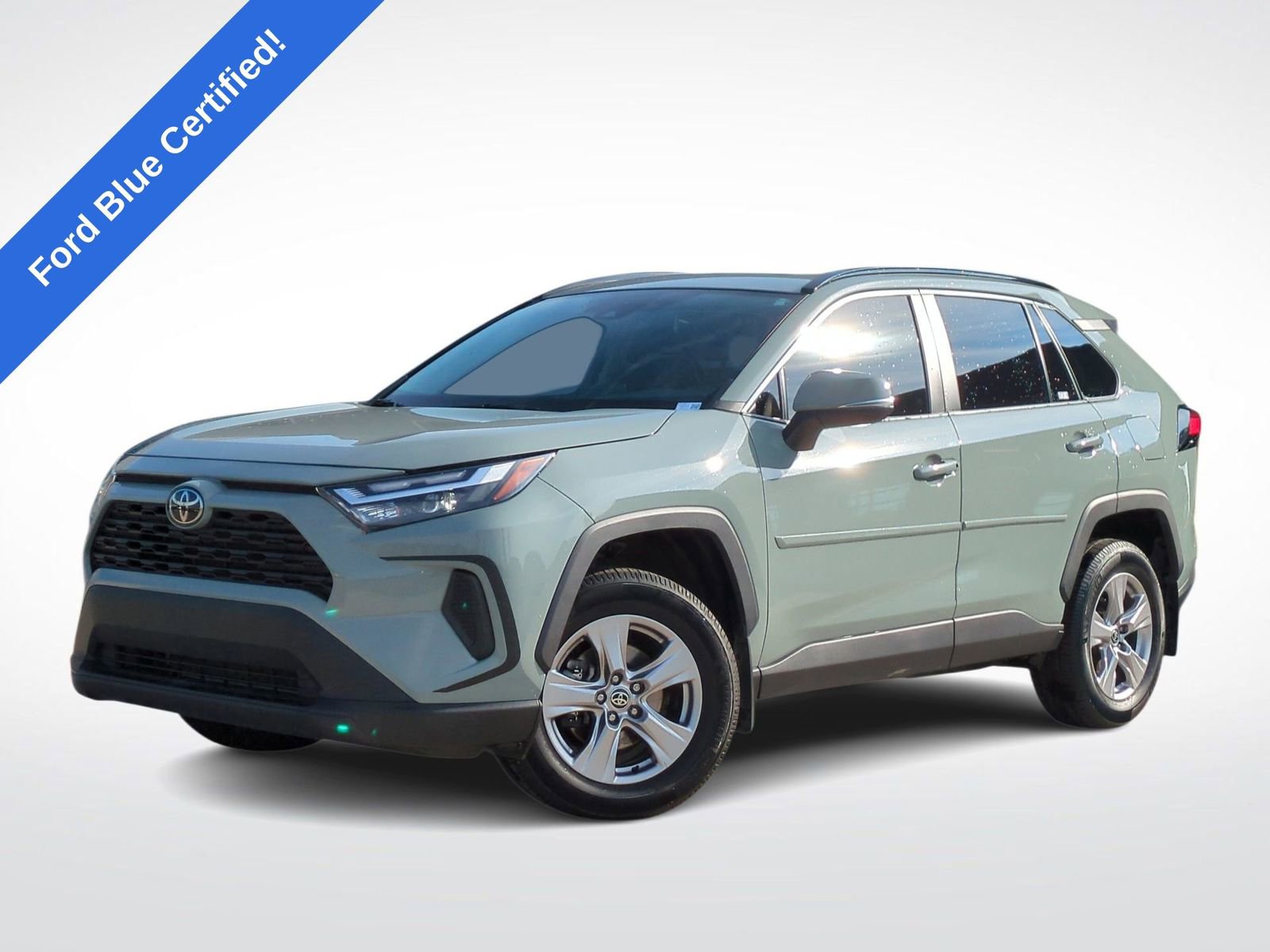 Used 2023 Toyota RAV4 XLE video 1