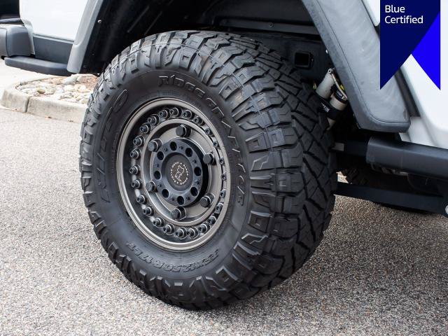 Used 2023 Jeep Gladiator Rubicon w/ Dual Top Group AWD/4WD image 7