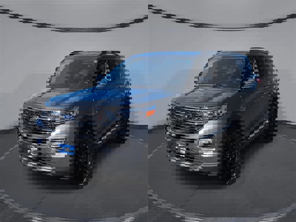 Certified 2023 Ford Explorer XLT w/ Equipment Group 202A