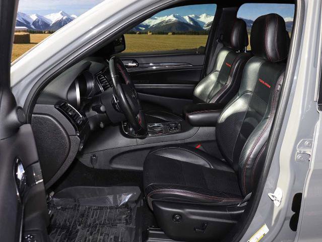 Used 2020 Jeep Grand Cherokee Trailhawk w/ Trailhawk Luxury Group image 18