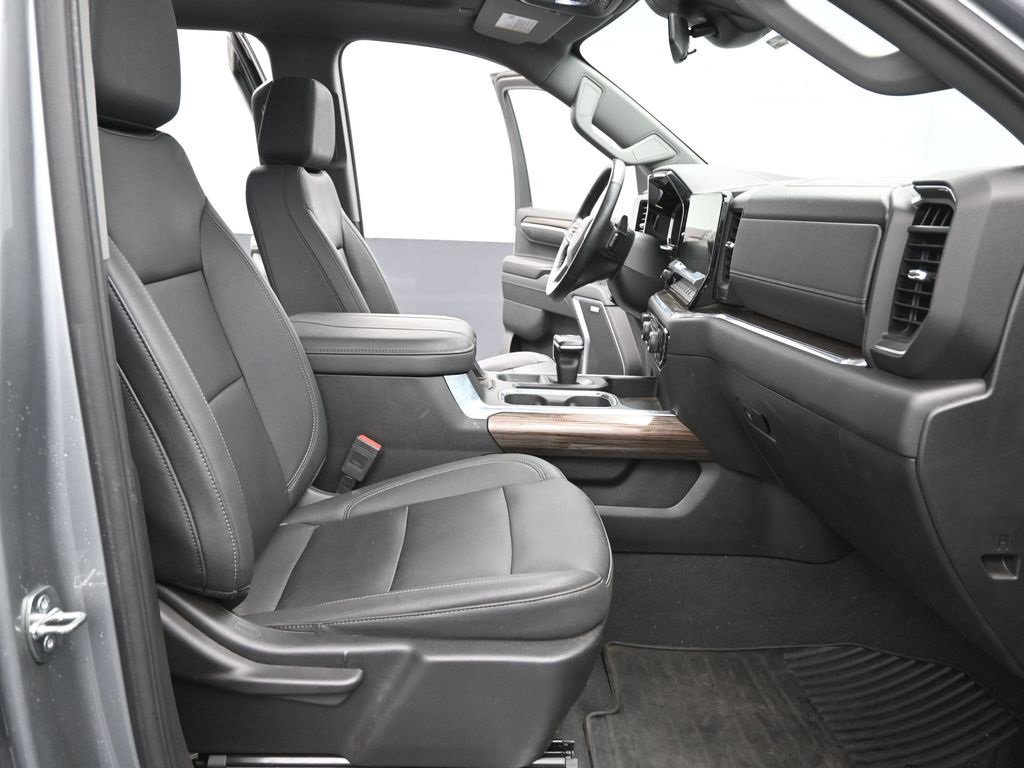 Used 2023 Chevrolet Silverado 1500 RST w/ Convenience Package II image 21