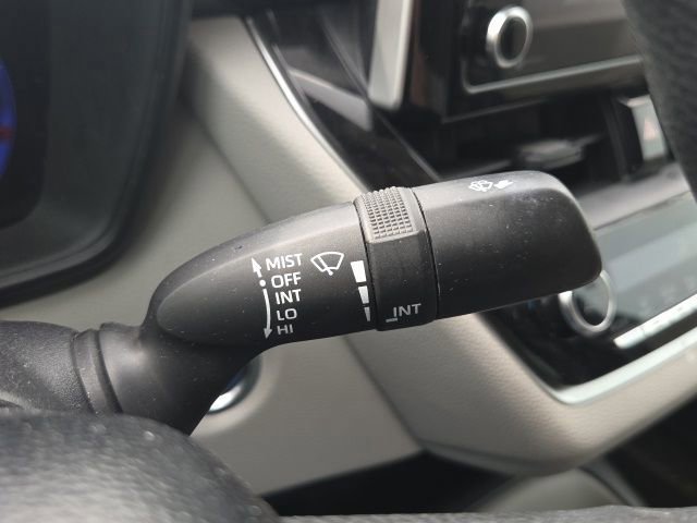 Used 2021 Toyota Corolla LE image 35