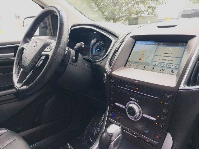 Certified 2018 Ford Edge Titanium w/ Canadian Touring Package AWD/4WD image 24