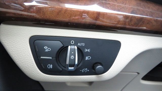 Used 2020 Audi Q5 2.0T Premium Plus image 25