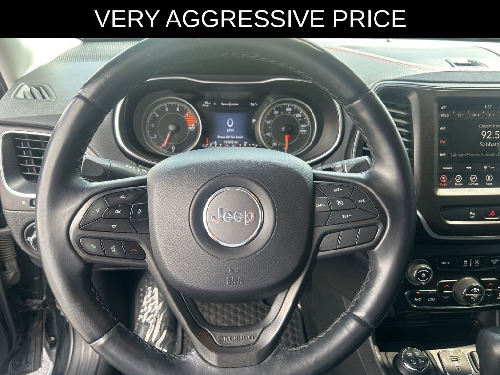 Used 2019 Jeep Cherokee Trailhawk AWD/4WD image 10