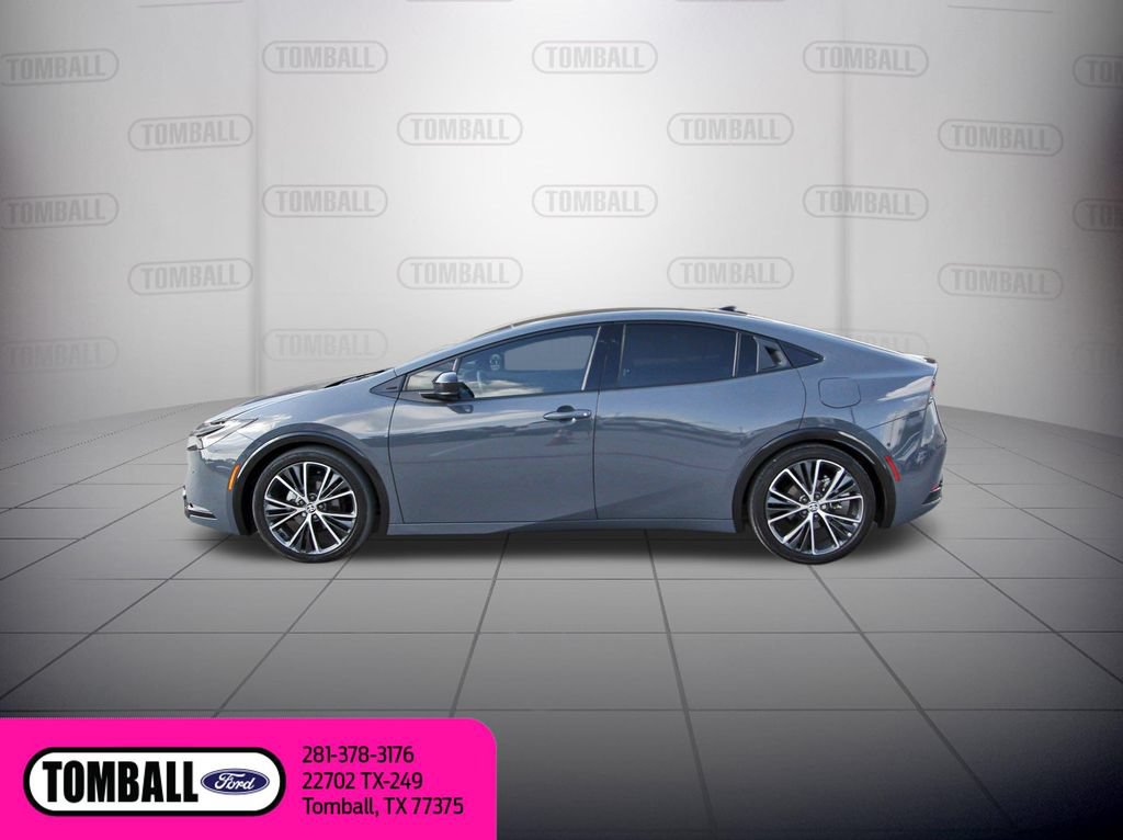 Used 2023 Toyota Prius Limited w/ Limited Premium Package FWD image 5