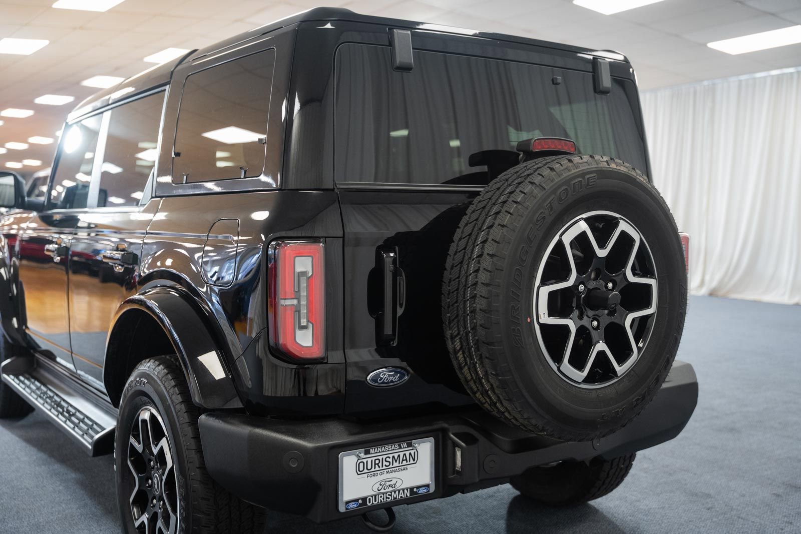 Certified 2025 Ford Bronco Outer Banks AWD/4WD image 5