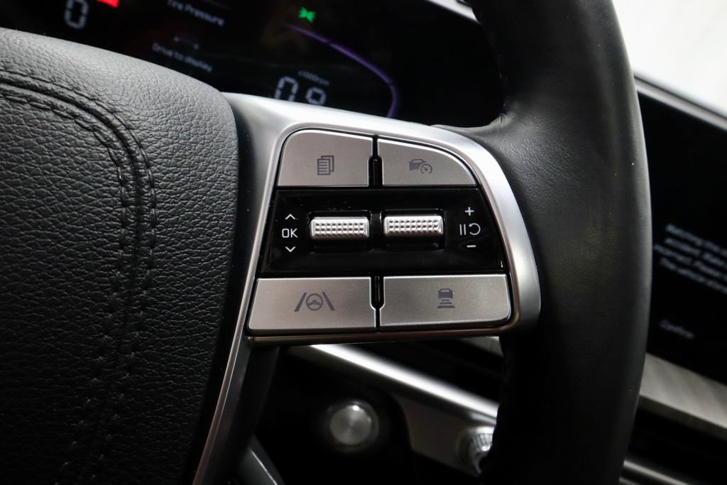 Used 2023 Kia Telluride EX w/ EX Captain's Chair Package FWD image 35