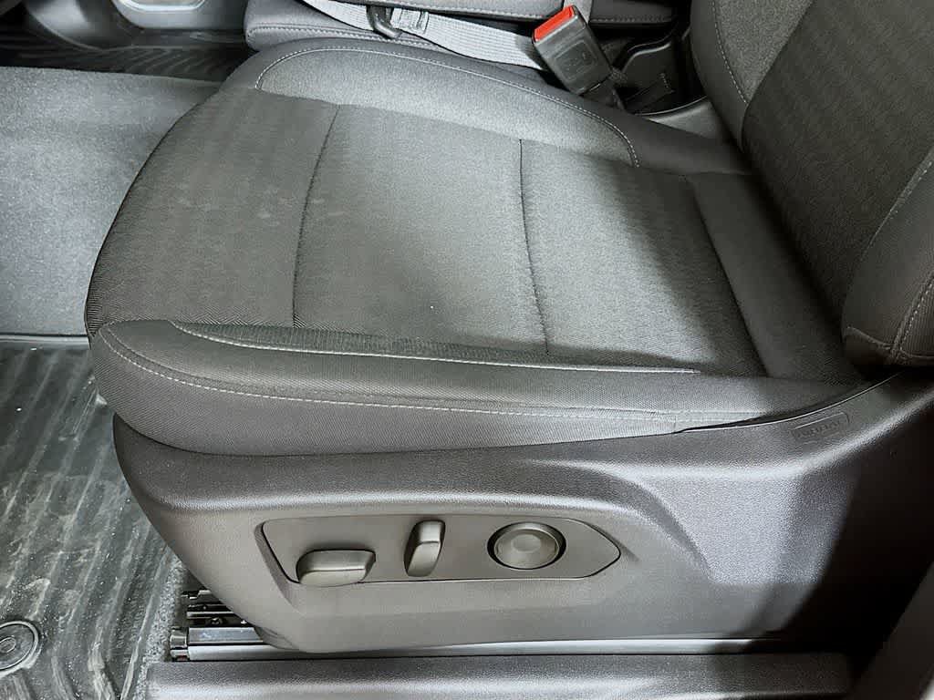 Used 2025 Chevrolet Silverado 1500 LT AWD/4WD image 31