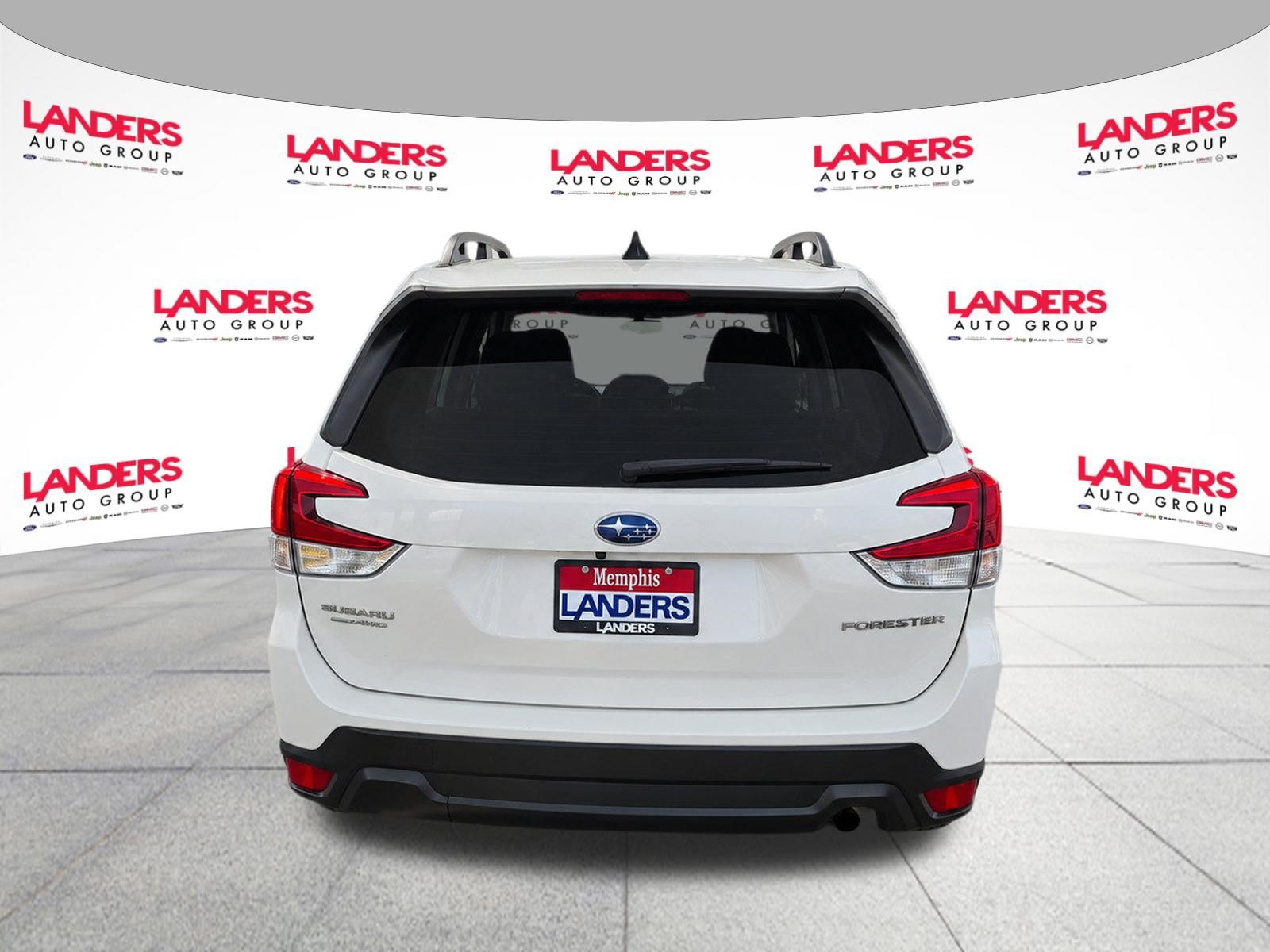 Used 2024 Subaru Forester Premium AWD/4WD image 4