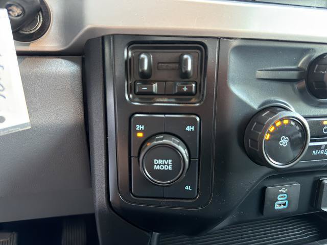 Certified 2025 Ford F450 XLT w/ 360-Degree Camera Package AWD/4WD image 33