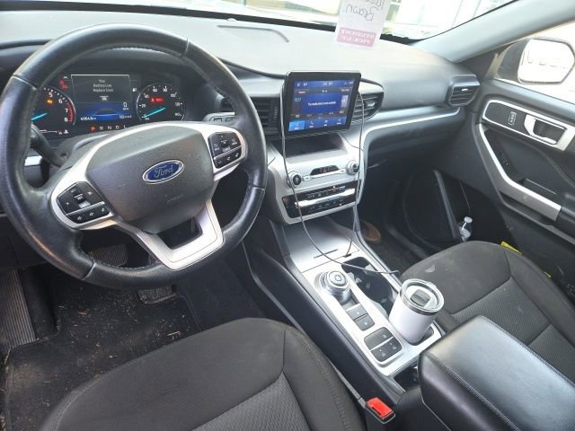 Certified 2022 Ford Explorer XLT w/ Class IV Trailer Tow Package image 7