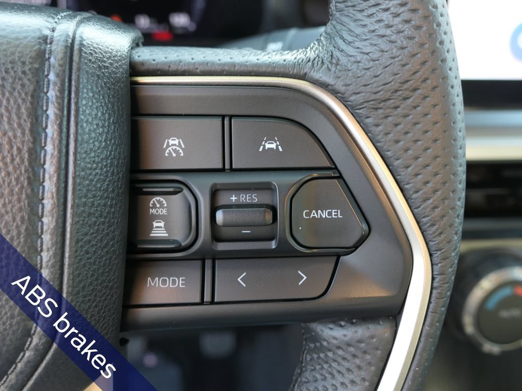 Used 2025 Toyota Tacoma TRD Off-Road AWD/4WD image 18