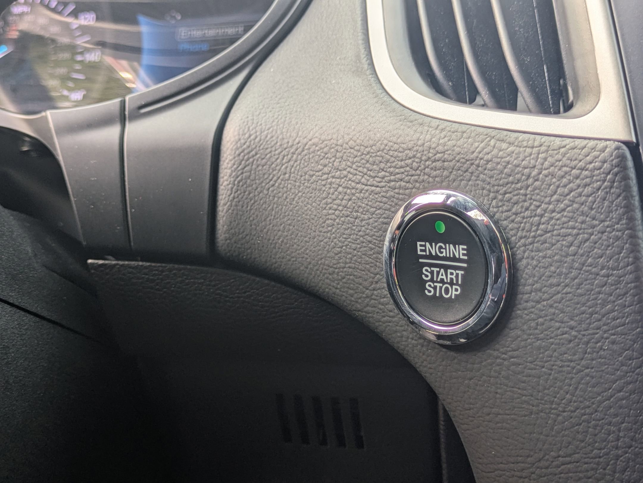 Certified 2023 Ford Edge ST-Line image 24