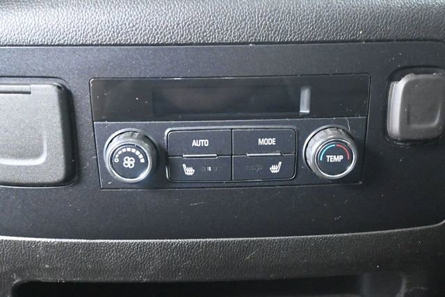 Used 2019 GMC Yukon XL SLT AWD/4WD image 7