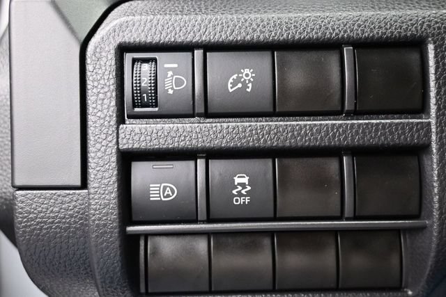 Used 2024 Toyota Tacoma SR w/ SR Upgrade Package AWD/4WD image 21