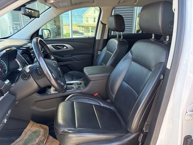 Used 2021 Chevrolet Traverse RS AWD/4WD image 17