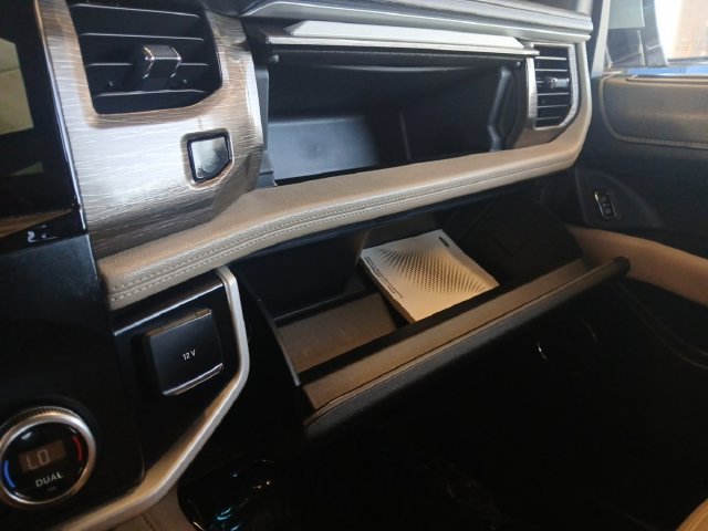 Certified 2024 Ford Expedition Limited RWD image 13