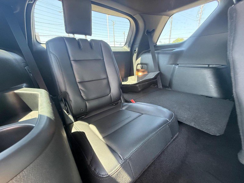Certified 2019 Ford Explorer XLT w/ Equipment Group 202A AWD/4WD image 14