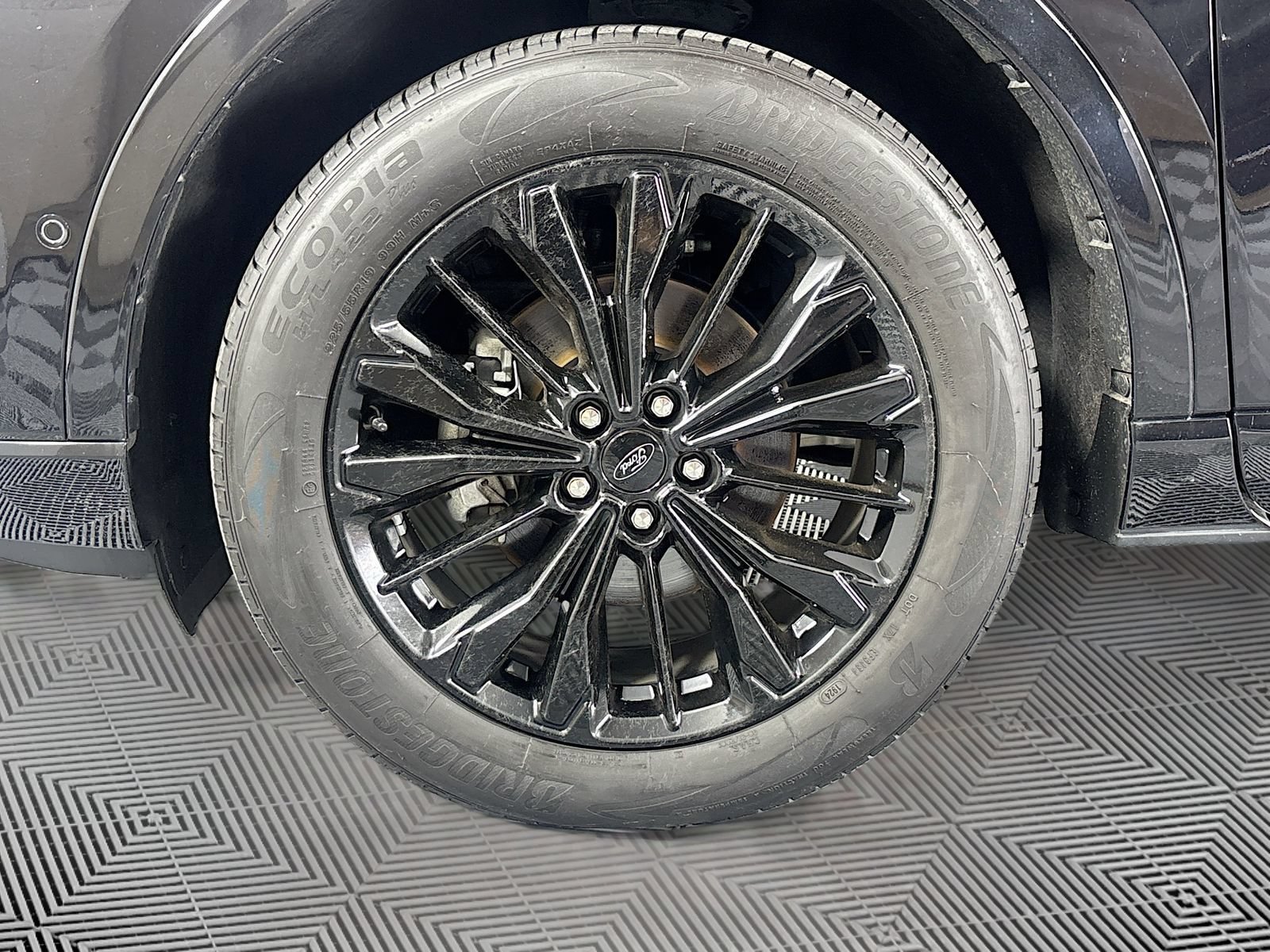 Certified 2024 Ford Escape ST-Line Elite w/ Premium Technology Package AWD/4WD image 33