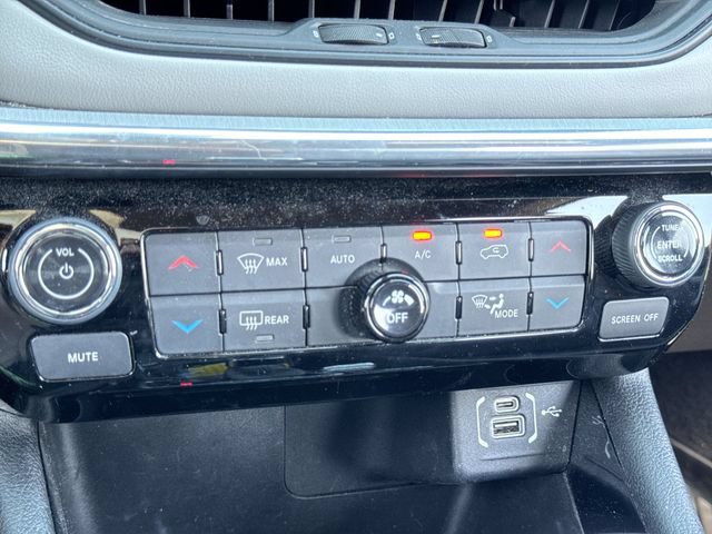 Used 2023 Jeep Compass Limited AWD/4WD image 18