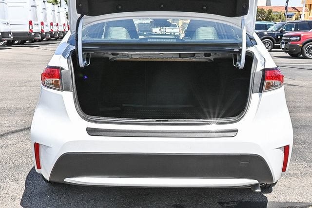 Used 2022 Toyota Corolla LE FWD image 28