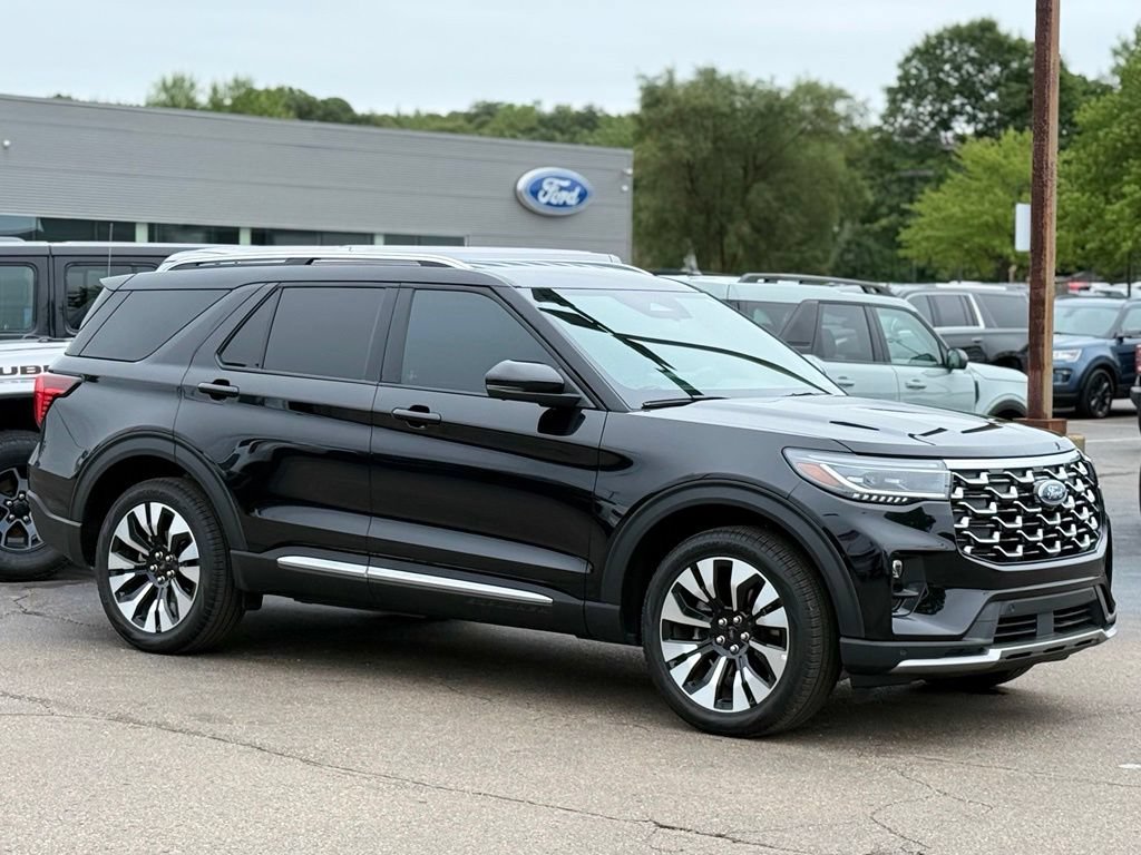 Certified 2026 Ford Explorer Platinum w/ LUX Leather Package AWD/4WD image 32